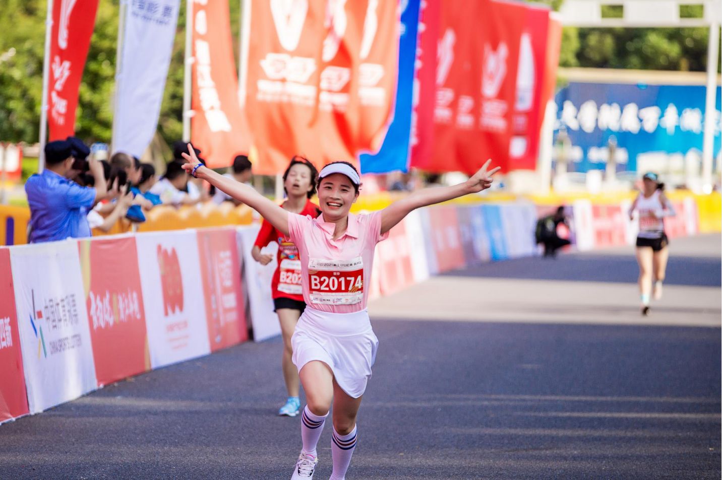 湖南乐鱼leyu体育管理有限公司