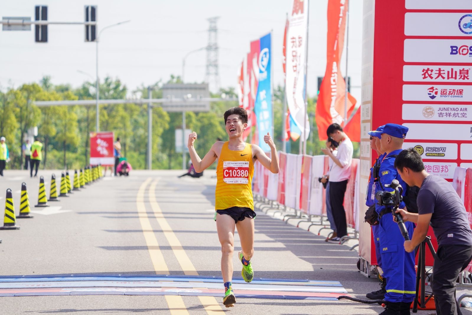 湖南乐鱼leyu体育管理有限公司