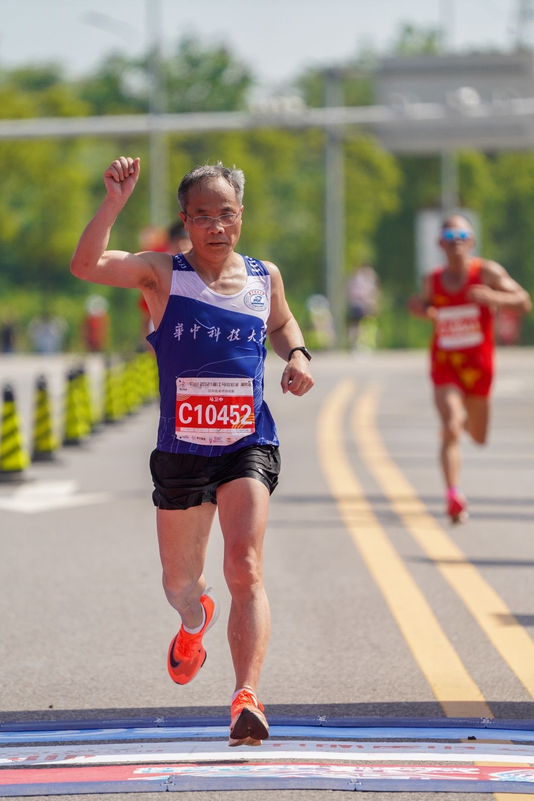 湖南乐鱼leyu体育管理有限公司